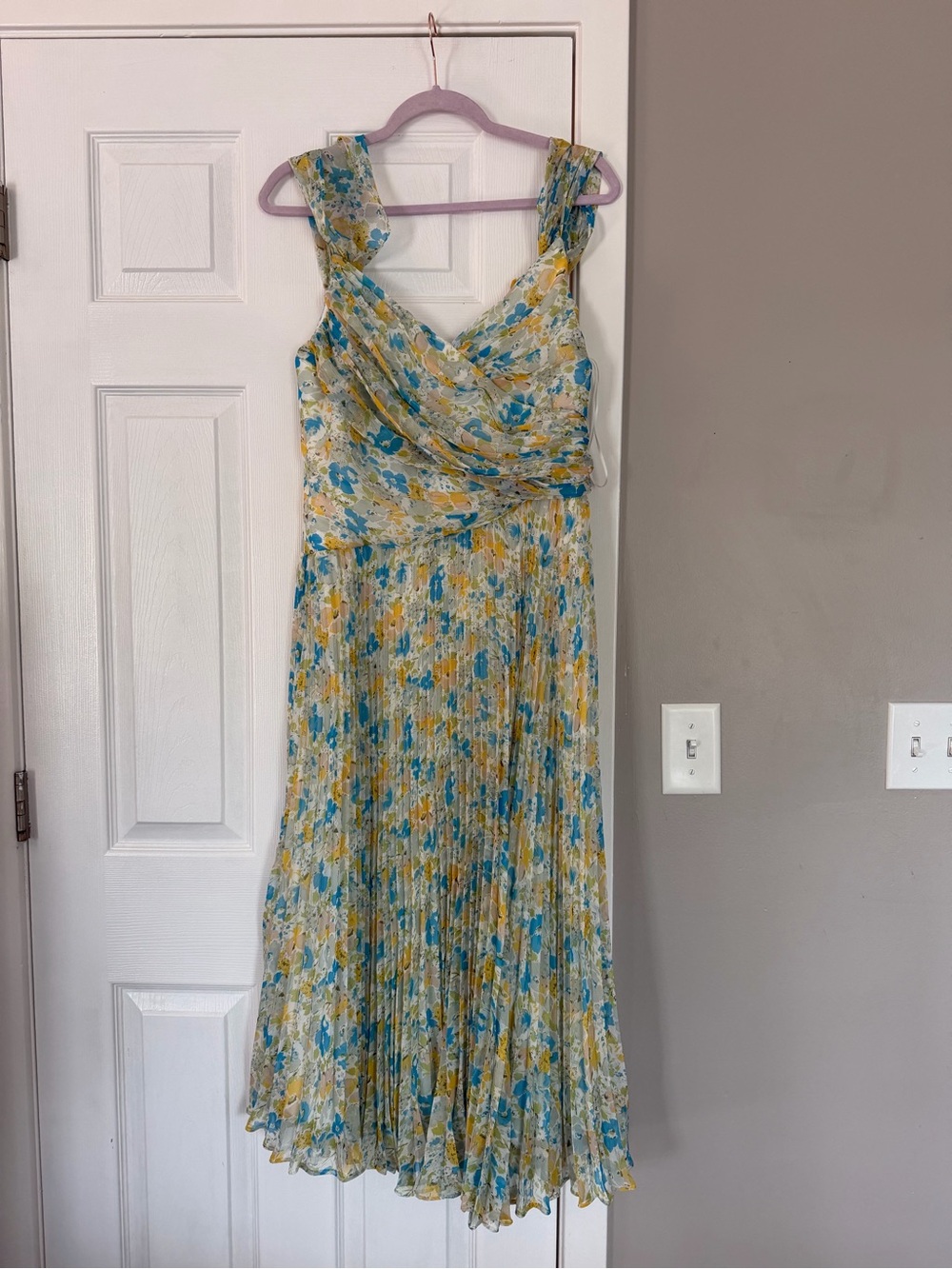 Astr the Label Sleeveless Floral Yellow Blue Maxi Dress Mock Neck Summer Wedding